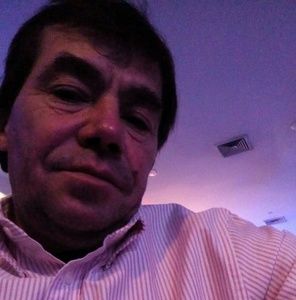 Meet your Posher, Carlos